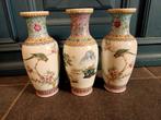 3 vases dont 1 paire de Perroquet 20ème siècle 26 cm, Enlèvement ou Envoi