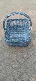 Rieten mand 45 cm op 35 cm, totale hoogte 45 cm, Ophalen, Mand, Zo goed als nieuw, Riet