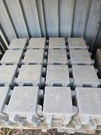 Waterpasserende beton klinkers 20x20cm 12cm dik ca 3.5m2, Ophalen, Zo goed als nieuw, Beton, Klinkers