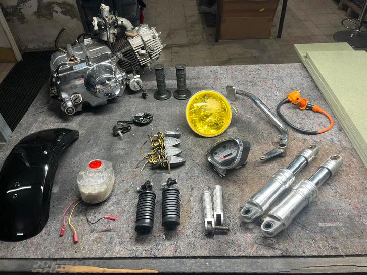 Onderdelen, Fietsen en Brommers, Brommeronderdelen | Algemeen, Koplamp, Ophalen of Verzenden