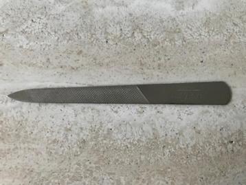 Nieuwe metalen nagelvijl (nr1168), Enlèvement ou Envoi, Neuf, Autres types