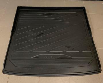 Tapis de coffre orignal VW Golf 8 Variant disponible aux enchères