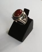 Zilveren herenring met natuurlijke carneool, Handtassen en Accessoires, Ringen, 20 of groter, Verzenden, Heer, Nieuw
