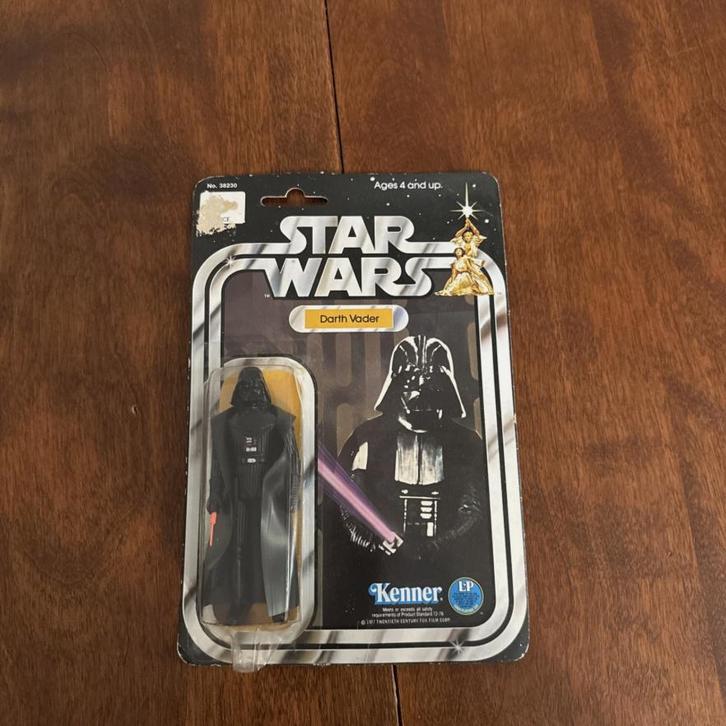 1977 Kenner Star Wars Darth Vader 12-back figuur 38230, Verzamelen, Star Wars, Zo goed als nieuw, Actiefiguurtje, Ophalen of Verzenden