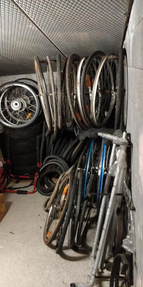 Roue ,jante,pneu vélo, Fietsen en Brommers, Fietsaccessoires | Fietsenrekken, Zo goed als nieuw, Ophalen