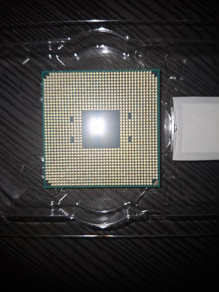 AMD Ryzen 9 3950x, Informatique & Logiciels, Processeurs, Utilisé, 16-core, 3 à 4 Ghz, Enlèvement