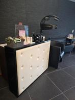 Mobilier de coiffure, Enlèvement