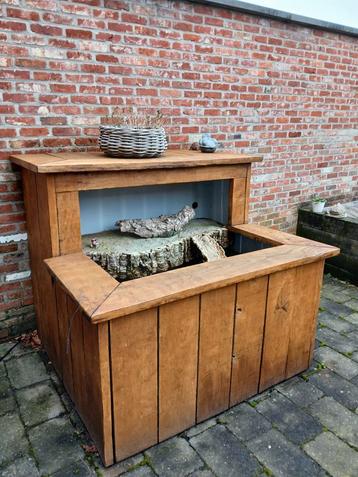 Vijver voor op terras beschikbaar voor biedingen