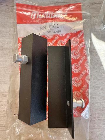 MF041 set L-brackets beschikbaar voor biedingen