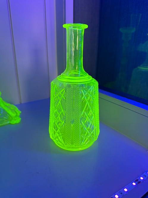 Uranium Scailmont karaf, Antiek en Kunst, Antiek | Glaswerk en Kristal, Ophalen of Verzenden