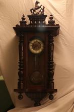 antiek klok , kandelaars, spiegel, Enlèvement