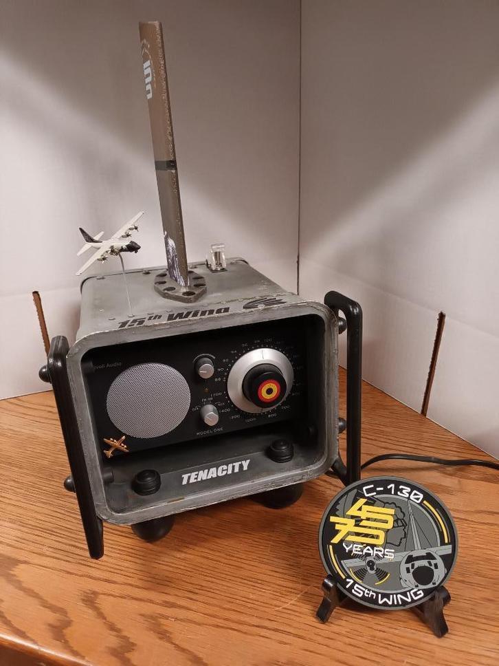 lucmacht C-130 H flarebox display radiobox  BAF FAE, Verzamelen, Luchtvaart en Vliegtuigspotten, Zo goed als nieuw, Overige typen