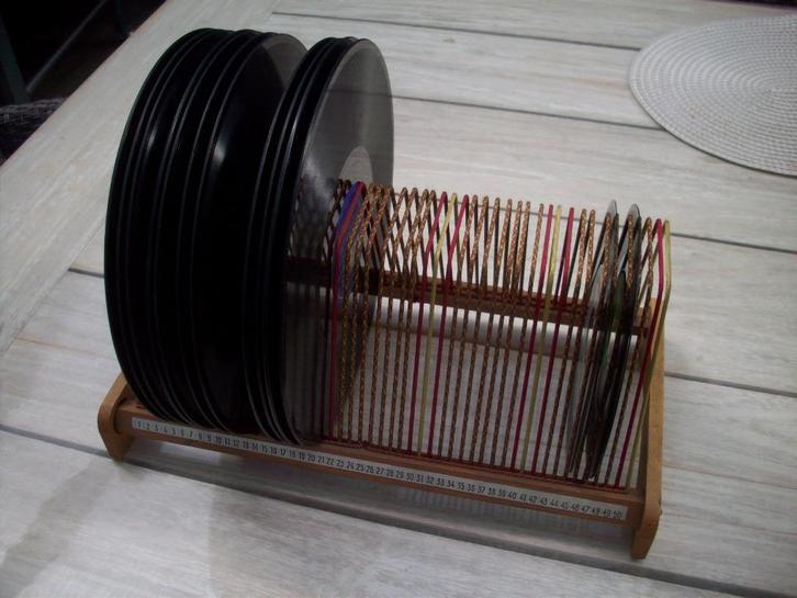 jukebox platen slee (rekje) + 78t platen, Verzamelen, Automaten | Jukeboxen, Zo goed als nieuw, Overige merken, 1950 tot 1960