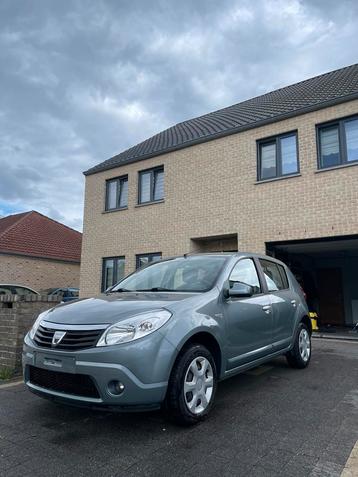 Dacia Sandero 1.2 Benzine 2010 Gekeurd Start rijd goed beschikbaar voor biedingen