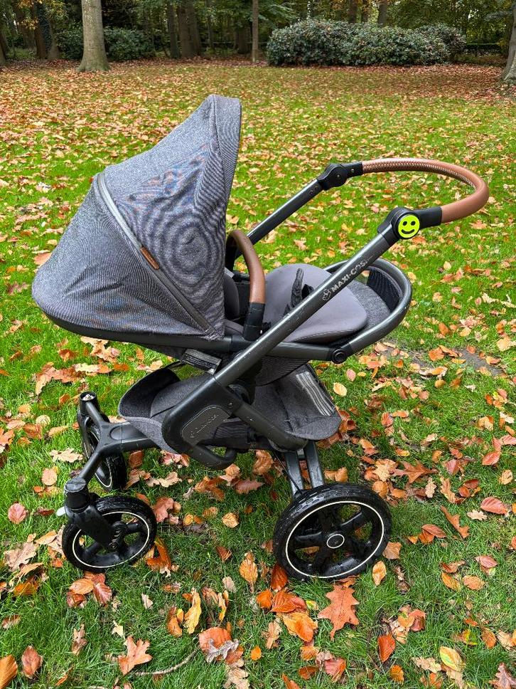 Buggy de la marque Maxi Cosi, Enfants & Bébés, Buggys, Utilisé, Maxi-Cosi, Protection de pluie, Dossier réglable, Couverture pieds