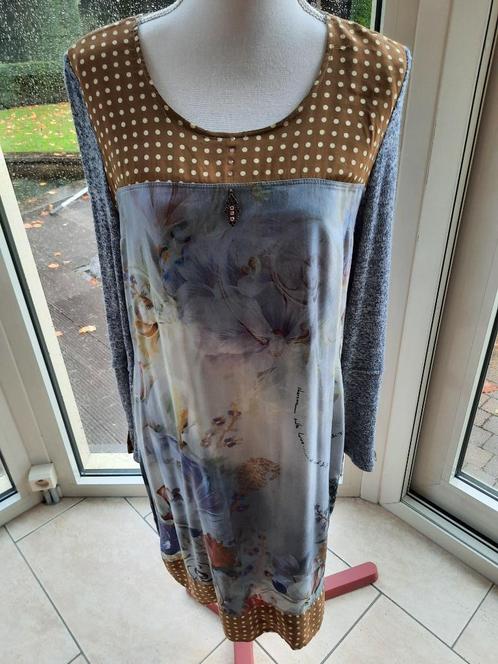 Mooie jurk ELISA CAVALETTI - M, Kleding | Dames, Jurken, Zo goed als nieuw, Maat 38/40 (M), Overige kleuren, Knielengte, Ophalen of Verzenden