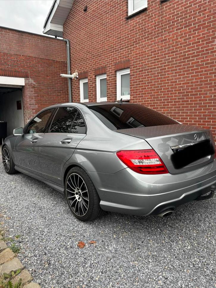 MercedesBenz automaat, Auto's, Mercedes-Benz, Particulier, C-Klasse, Diesel, Euro 5, Berline, 5 deurs, Automaat, Zilver of Grijs