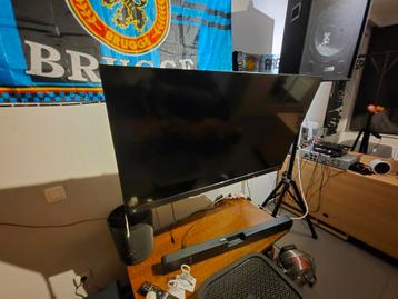 Tv met ophangsysteem  beschikbaar voor biedingen