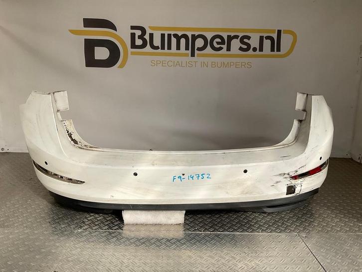 Bumper Skoda Scala 567 4xpdc 657807521 Achterbumper F9-14752, Auto-onderdelen, Carrosserie, Bumper, Achter, Gebruikt, 6 maanden garantie