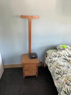 Authentieke houten nachttafel, Huis en Inrichting, Slaapkamer | Nachtkastjes, Ophalen, Minder dan 45 cm, 55 tot 70 cm, Zo goed als nieuw