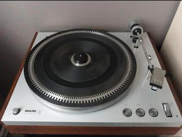 Vintage '70 Philips belt-driven platenspeler  beschikbaar voor biedingen