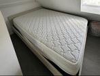 Matras 140x200, Huis en Inrichting, Slaapkamer | Boxsprings, Ophalen, Gebruikt, Bien epais et confortable jai prix medical, Tweepersoons