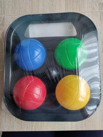 Leuke set petanqueballen (nieuw) beschikbaar voor biedingen