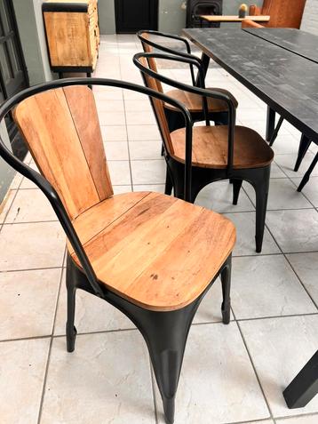 6 leuke stoelen in prima staat beschikbaar voor biedingen