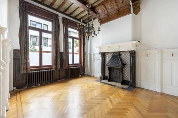 Huis te huur in Antwerpen, 6 slpks disponible aux enchères