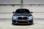 BMW F20 M140i - PANO | A LED | NAVI PRO | MILLTEK | KW | HK, Auto's, BMW, 5 deurs, 1500 kg, 2998 cc, Zilver of Grijs