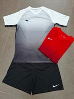 Nike Dri-Fit jongens, set short + 2 shirts, 12/13 j, Ophalen of Verzenden, Zo goed als nieuw, Set
