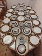 Mooi servies aan tafel voor 12 personen, Antiek en Kunst, Ophalen of Verzenden