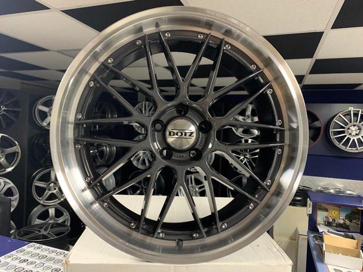 IN STOCK: NIEUWE set 20 inch 5x112 velgen VW Audi Seat MB, Autos : Pièces & Accessoires, Pneus & Jantes, Jante(s), 20 pouces, Neuf