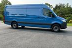VERHUISWAGEN MET CHAUFFEUR AANGEBODEN