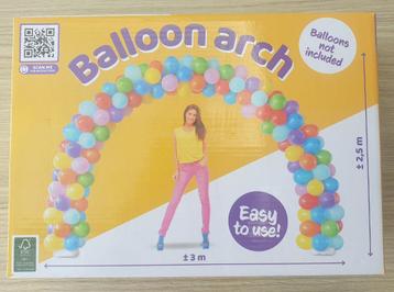 Balonnenboog 3m x 2,5m (Splinternieuw) beschikbaar voor biedingen