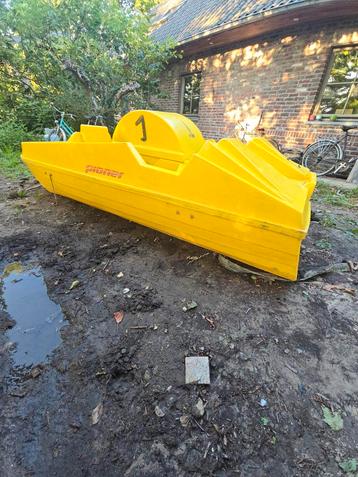 Pedalo waterfiets watertrapper trapfiets Pioner Tamaran 4p beschikbaar voor biedingen