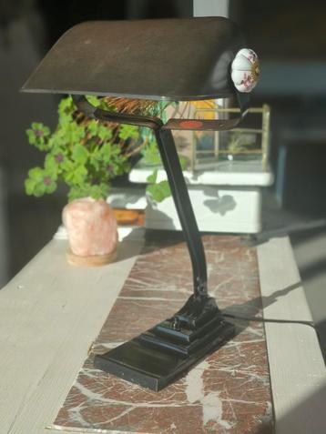 Erpe Model 52 bakelieten lamp beschikbaar voor biedingen