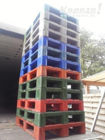 IBC-kunststof-PVC-plastiek-plastic pallets paletten alle mat beschikbaar voor biedingen