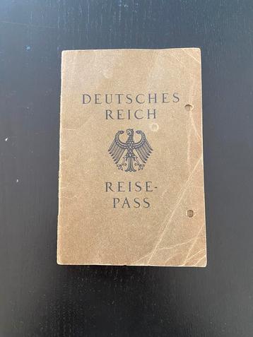 Duitsen reispas ww2/wo2  beschikbaar voor biedingen