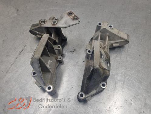 Motorsteun van een Iveco New Daily, Auto-onderdelen, Ophanging en Onderstel, Gebruikt, 3 maanden garantie, Ophalen of Verzenden