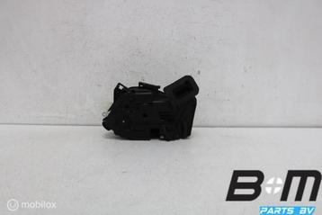portierslot rechtsvoor VW Golf 5K1837016D beschikbaar voor biedingen