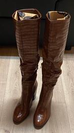 Nieuwe hoge laars, maat 41, prijs: 20€, Kleding | Dames, Ophalen of Verzenden, Nieuw