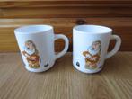 Vintage 2  mug tasse Atchoum 7 nains de Disney en arcopal, Maison & Meubles, Tasse(s) et/ou soucoupe(s), Enlèvement ou Envoi, Neuf