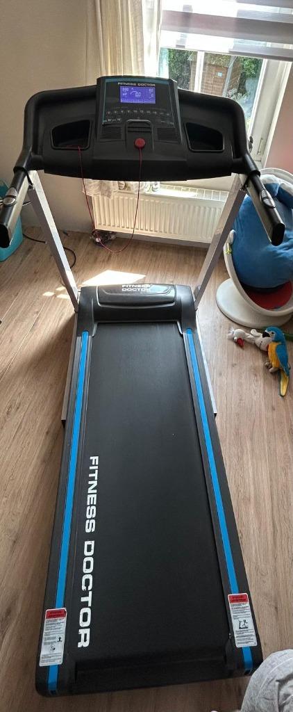 Tapis de course FITNESS DOCTOR TRAIL 3, Sport en Fitness, Fitnessapparatuur, Zo goed als nieuw, Loopband, Benen, Ophalen