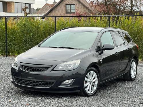 Opel Astra Sports Tourer 1.7Cc 110Pk 2012 euro 5, Auto's, Opel, Bedrijf, Astra, Bluetooth, Diesel, Euro 5, Handgeschakeld, Zwart