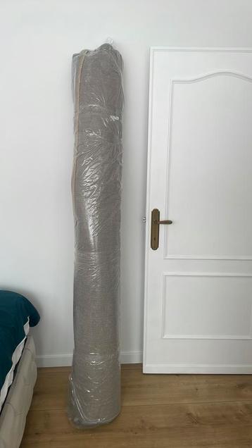 Tapijt-blauwe tint-3m x 2m (gereinigd) beschikbaar voor biedingen