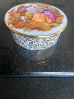 LIMOGES Frankrijk PORSELEIN - Tiny Trinket box, Antiek en Kunst, Antiek | Porselein, Ophalen of Verzenden