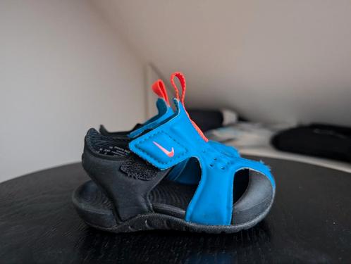 Nike Enfant Bebe Sandales taille 18.5, Enfants & Bébés, Vêtements de bébé | Chaussures & Chaussettes, Comme neuf, Garçon ou Fille