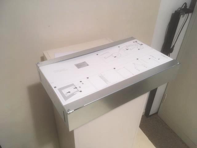 193. Jung Inbouwbehuizing SC15 EBG Smart Control SC 15.1, Hobby & Loisirs créatifs, Composants électroniques, Neuf, Enlèvement ou Envoi