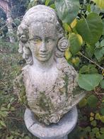 Mooie verweerde buste op sokkel, Tuin en Terras, Ophalen